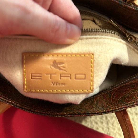 Etro signature canvas tote in burgundy - Picture 7 of 10